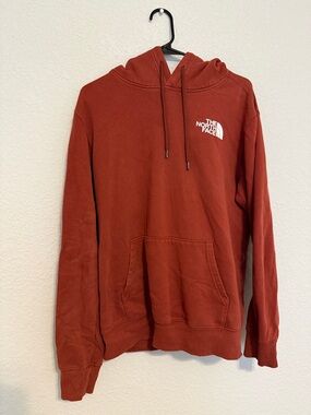 The North Face Men's Rust-Colored Crewneck Hoodie with Logo